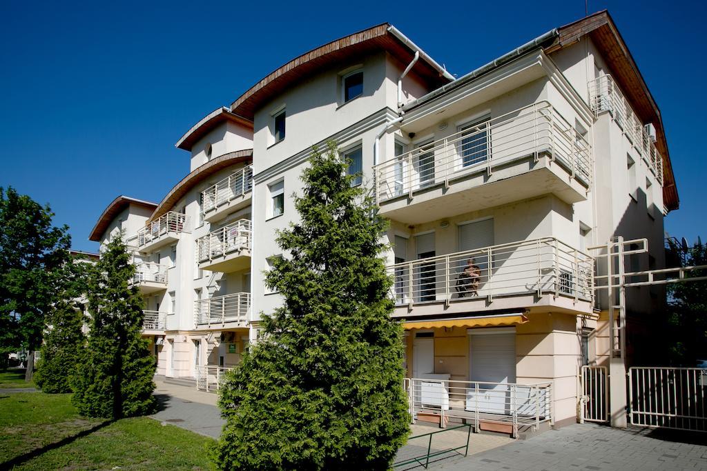 Aqua Wellness Apartments Hajdúszoboszló Exterior foto